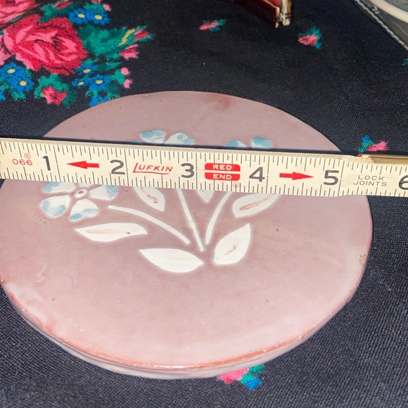 Vintage ceramic decorative small plate or platter dusty rose pink - Picture 9 of 9